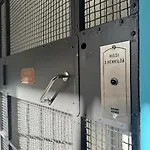 Melkein 100 Nelioetae Tampereen Ydinkeskustassa アパート