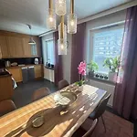 Melkein 100 Nelioetae Tampereen Ydinkeskustassa タンペレ