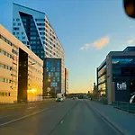 Melkein 100 Nelioetae Tampereen Ydinkeskustassa アパート