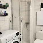 Melkein 100 Nelioetae Tampereen Ydinkeskustassa アパート
