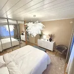 アパート Melkein 100 Nelioetae Tampereen Ydinkeskustassa タンペレ