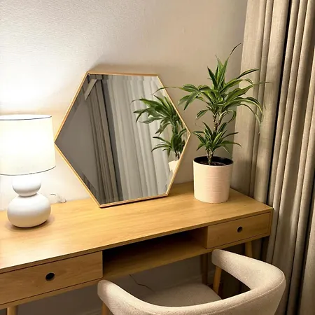 Melkein 100 Nelioetae Tampereen Ydinkeskustassa 公寓 坦佩雷