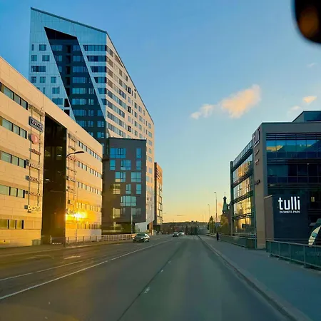 Melkein 100 Nelioetae Tampereen Ydinkeskustassa Διαμέρισμα