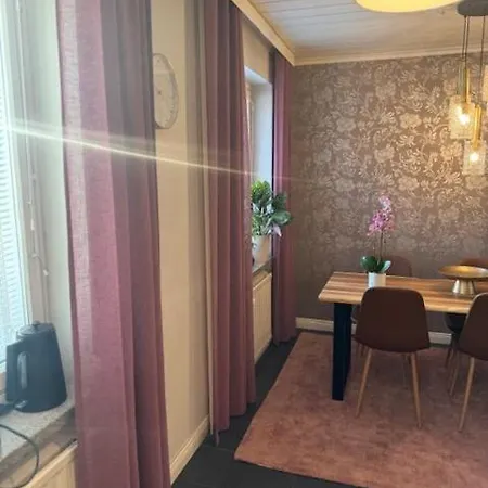 Melkein 100 Nelioetae Tampereen Ydinkeskustassa Διαμέρισμα Τάμπερε