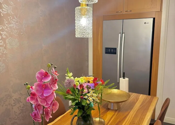 公寓 Melkein 100 Nelioetae Tampereen Ydinkeskustassa 坦佩雷