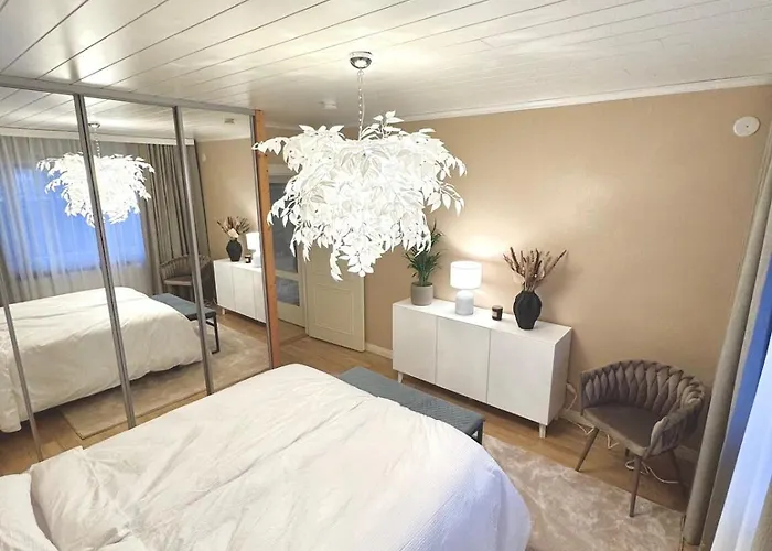 公寓 Melkein 100 Nelioetae Tampereen Ydinkeskustassa 坦佩雷